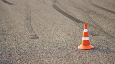 У Рахівському районі автомобіль зʼїхав у кювет