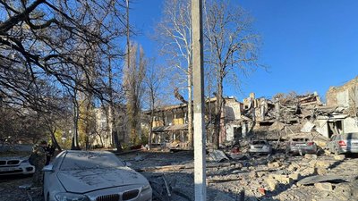 РФ завдала по Одесі удару балістикою: є поранені, пошкоджено понад 20 будинків