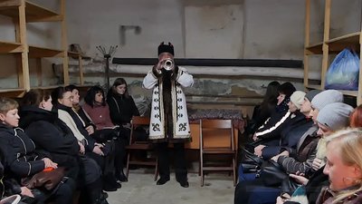 У Чернівцях сурмач зіграв традиційну "Марічку" в укритті