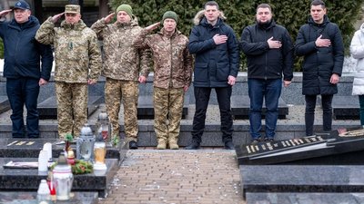 Вшанування пам'яті учасників бою під Крутами на Личаківському цвинтарі, 29 січня 2024.