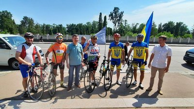 Житомир відвідали учасники Всеукраїнського велопробігу ветеранів війни Житомир відвідали учасники Всеукраїнського велопробігу ветеранів війни