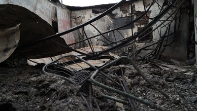 Будівля пошкоджена