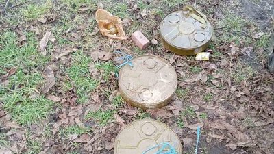У Новокодацькому районі Дніпра знайшли мішок з гранатами та мінами у смітнику