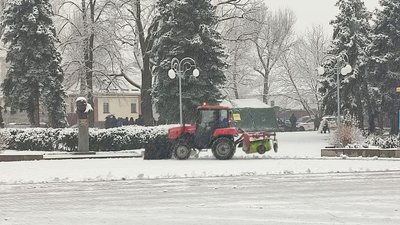Сильні снігопади, пориви вітру та ожеледиця: черкаські синоптики попереджають про негоду