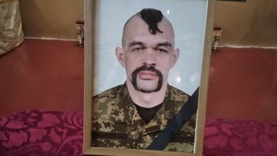 У Житомирі попрощалися з двома загиблими військовими – Віктором Кучуком та Іваном Лук’янчуком У Житомирі попрощалися з двома загиблими військовими – Віктором Кучуком та Іваном Лук’янчуком
