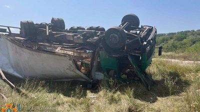 У Новомосковському районі Дніпропетровщини зіткнулися дві автівки: є постраждалі