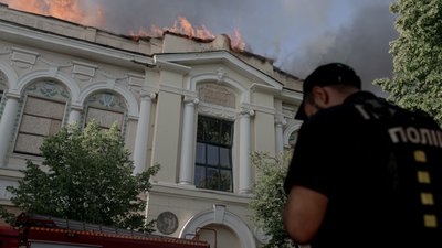 У Харкові горить художній музей після російського влучання БпЛА, 14 червня 2026 року