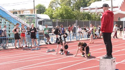 Бігають, стрибають та штовхають: у Чернігові розпочався чемпіонат області з легкої атлетики Бігають, стрибають та штовхають: у Чернігові розпочався чемпіонат області з легкої атлетики