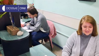Сумські російськомовні газети переходять на українську Сумські російськомовні газети переходять на українську