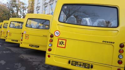 Громади Чернігівщини восени отримають 13 шкільних автобусів