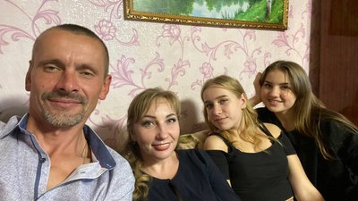 Володимир Тиндик з родиною Володимир Тиндик з родиною