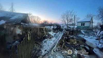 Наслідки прильоту "шахеда" у селі Кіптівської громади на Чернігівщині 14 січня 2026 року