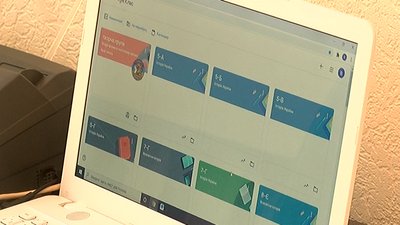 Діти - вдома, вчителі - у школах. Як у Сумах організували дистанційне навчання школярів Діти - вдома, вчителі - у школах. Як у Сумах організували дистанційне навчання школярів