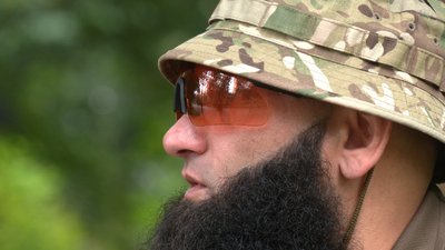 Медик Руслан Кнігніцький з Івано-Франківщини розповів, як рятує поранених бійців на "нулі" Медик Руслан Кнігніцький з Івано-Франківщини розповів, як рятує поранених бійців на "нулі"