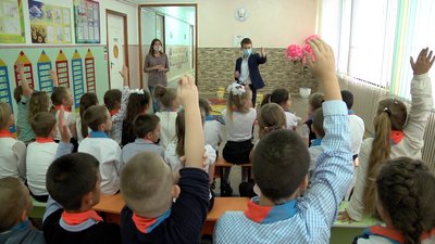 "Як правильно сортувати сміття" - у Херсоні відбулась екоакція "Як правильно сортувати сміття" - у Херсоні відбулась екоакція
