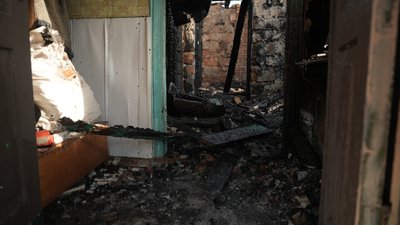Пряме влучання в приватний будинок: наслідки обстрілу Старого Села на Сумщині