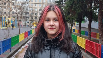 Розповідають про міни, гранати та пожежі: по Дніпропетровщині курсує мобільний клас безпеки Розповідають про міни, гранати та пожежі: по Дніпропетровщині курсує мобільний клас безпеки