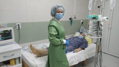 Донора шукали два місяці: у черкаському онкодиспансері вдруге пересадили кістковий мозок