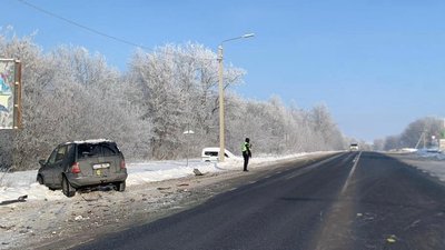 61-річний водій травмувався унаслідок аварії у межах села Міцівці