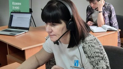 Консультації для людей, які постраждали через війну. У Миколаєві працює кол-центр Консультації для людей, які постраждали через війну. У Миколаєві працює кол-центр