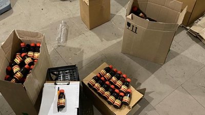 На 2,5 мільйони гривень фальсифікату: у Херсоні викрили підпільне виробництво алкоголю На 2,5 мільйони гривень фальсифікату: у Херсоні викрили підпільне виробництво алкоголю