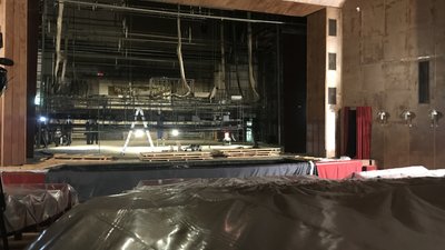 Ремонт сцени розпочали в Закарпатському обласному муздрамтеатрі Ремонт сцени розпочали в Закарпатському обласному муздрамтеатрі