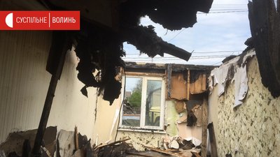 "Замість стелі небо, вигоріло все".Наслідки пожежі на Волині у ФОТО "Замість стелі небо, вигоріло все".Наслідки пожежі на Волині у ФОТО