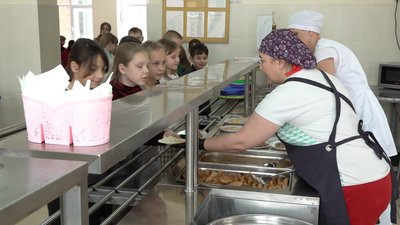 Страви на вибір: у черкаських школах повернули безоплатне харчування для початкових класів
