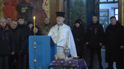 Війна, військовослужбовець, ЗСУ, смерть, поховання, прощання, церква Війна, військовослужбовець, ЗСУ, смерть, поховання, прощання, церква
