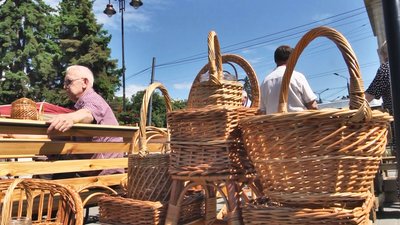 Фестиваль робітничих професій у Луцьку: хто і які роботи представив