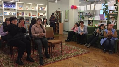 Свято подяки відбулося в Черкаській юнацькій бібліотеці Свято подяки відбулося в Черкаській юнацькій бібліотеці