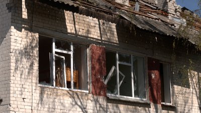 Чернігівці прийшли розбирати завали на лижній базі Чернігівці прийшли розбирати завали на лижній базі