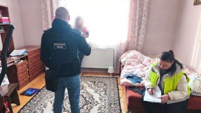 Правоохоронці, сутенерство