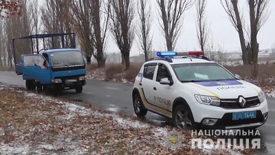 В Одеській області зі стріляниною затримували чоловіка, який хуліганив на пошті В Одеській області зі стріляниною затримували чоловіка, який хуліганив на пошті