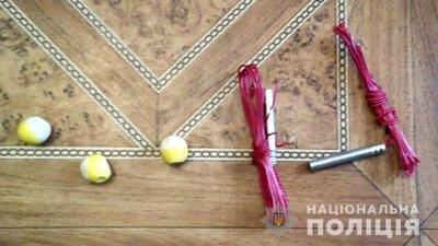 На Херсонщині поліцейські виявили схрон набоїв на вибухових речовин