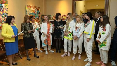 У Мадриді презентували виставку картин олександрійських художників