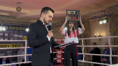 Зібрали понад двісті тисяч гривень: на Черкащині відбувся благодійний вечір боксу Зібрали понад двісті тисяч гривень: на Черкащині відбувся благодійний вечір боксу