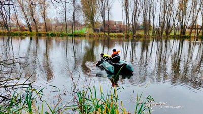 з річки Борзенка на Чернігівщині дістали тіло чоловіка