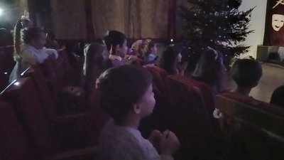 У Житомирі у театрі ляльок відбулася прем'єра новорічної вистави "Зоряний Всесвіт чекає на свято" У Житомирі у театрі ляльок відбулася прем'єра новорічної вистави "Зоряний Всесвіт чекає на свято"