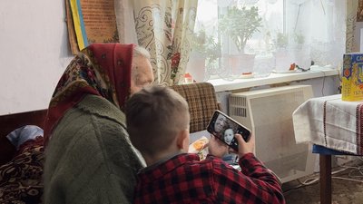 Текля Пришляк з правнуком Текля Пришляк з правнуком