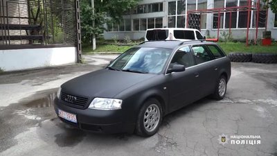 Правоохоронці Тернопільщини отримали автомобіль від благодійного фонду