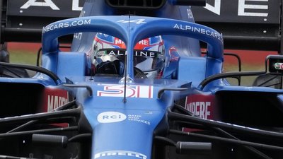 Команда Формули-1 Alpine оголосила 21-річного австралійця новим пілотом, але він це заперечує: що відбувається