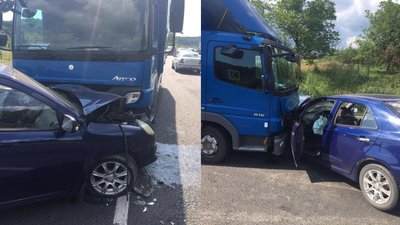 ДТП за участі вантажівки та легковика на Мукачівщині. Одного з водіїв прооперували
