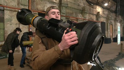Побачити на власні очі: у Львові експонують Javelin, NLAW та іншу "зброю перемоги"