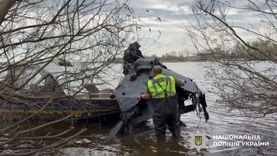 Дрон з бойовою частиною у Дніпрі у Києві