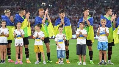 "Шахтар" зіграв благодійний матч з "Ромою" на заповненому стадіоні в Римі: відео