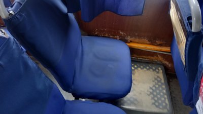 Пошкоджена обшивка у салоні – у Житомирі перевірили технічний стан автобусів, що курсують маршрутом №5 Пошкоджена обшивка у салоні – у Житомирі перевірили технічний стан автобусів, що курсують маршрутом №5