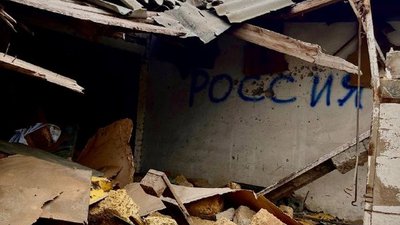 Зруйновані школи, будинки, пошкоджені електроопори: військові РФ продовжують обстрілювати звільнені села Херсонщини