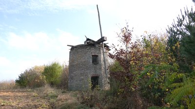 На Рівненщині є унікальний кам'яний вітряк, що досі не має статусу пам'ятки