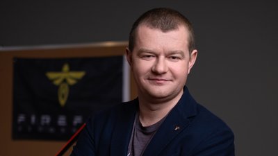 Українець Макс Поляков продав свою частку акцій компанії Firefly Aerospace